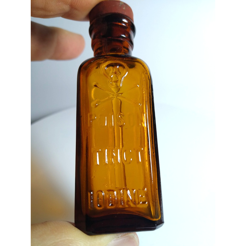 Antique Amber Glass Poison Bottle Skull & Crossbones Tincture Iodine Dropper K4